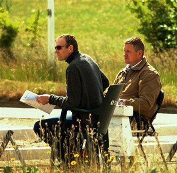 Censorer til træner-/beridereksamen Holger E. Sørensen og Søren Vallentin (arkivfoto)